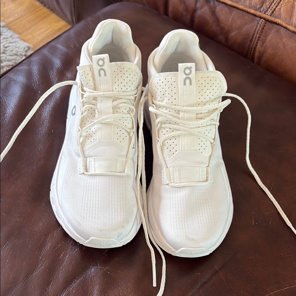 On Cloud White Sneakers size 9.5